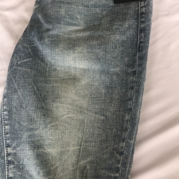 True Religion Jennie Curvy High Rise With Destroy in Light Whisper Size 32 - Picture 13 of 13